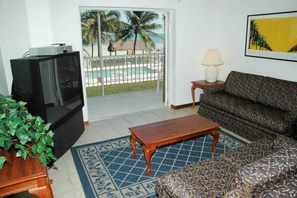 Casa Del Sol Beach Resort Marathon Room photo